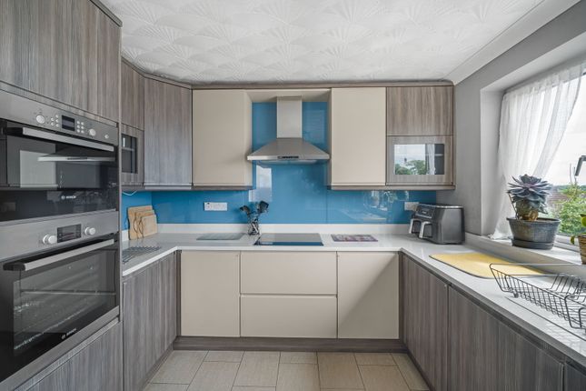 78, Meadow Rise, Pontyclun photo 5