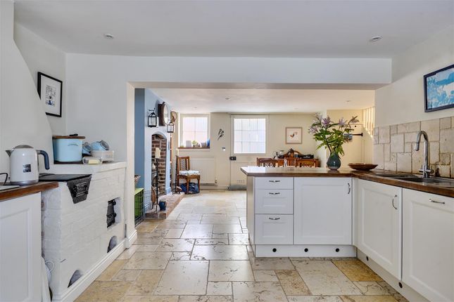 2 Trafalgar Place, Bath Road, Devizes photo 4