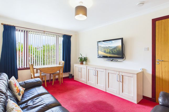 32, Hillside Avenue, Kingussie photo 3
