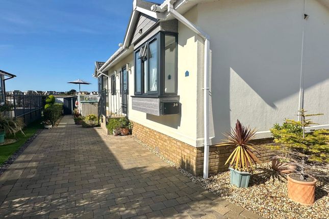 36 Solent Grange,, New Lane, Lymington photo 3