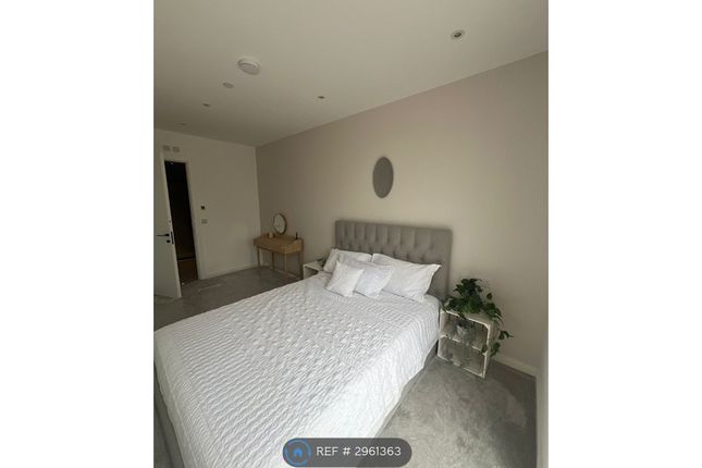 Luxury Two Bed Apartment, Astra House Arklow Road, London photo 4