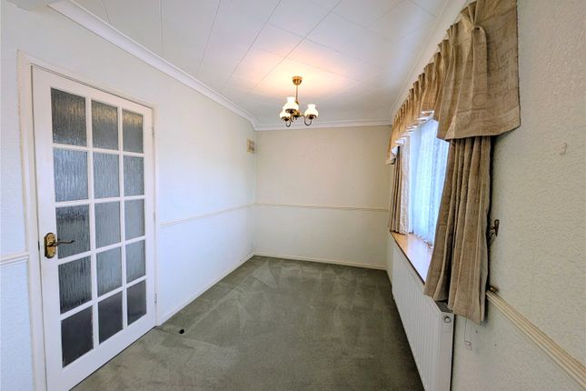 37, Rutland Drive, Leicester photo 5