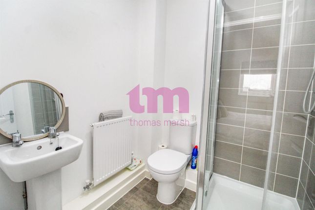 Flat for sale in Malthouse Drive, Grays
