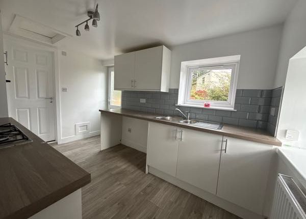 52 Scwrfa Road, Tredegar photo 5