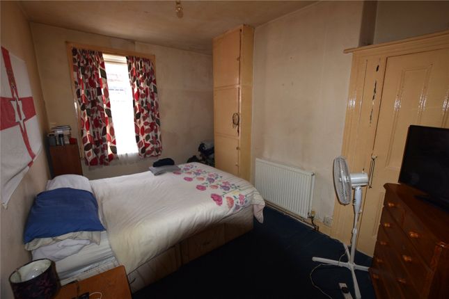 29, Recreation Crescent, West Yorkshire photo 4