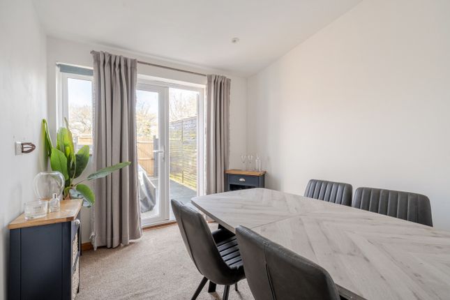 5 Florrie Place,, Gosport Road, Alton photo 4