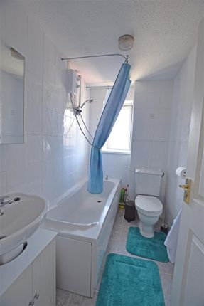 30, Downlands Way, Cardiff photo 5