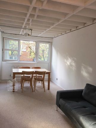 20 Lockhart Close, MacKenzie Road, London photo 4