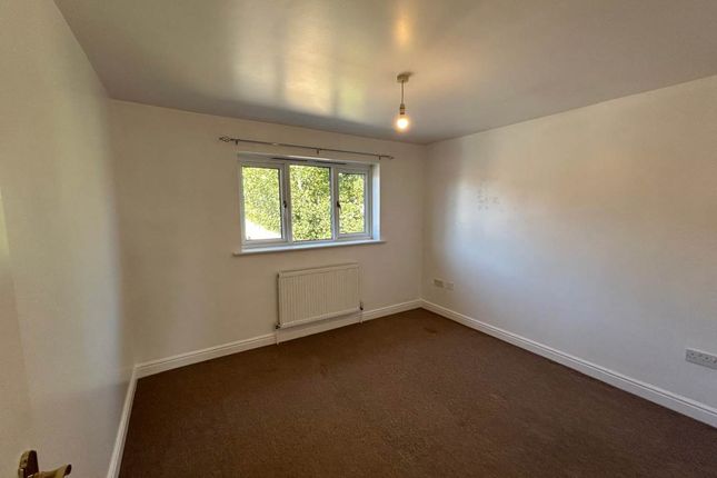 Rockingham Court, Barnsley photo 5