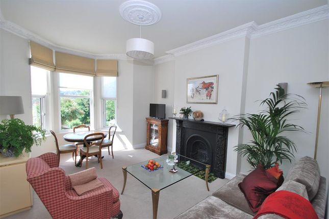 47, Bath photo 2