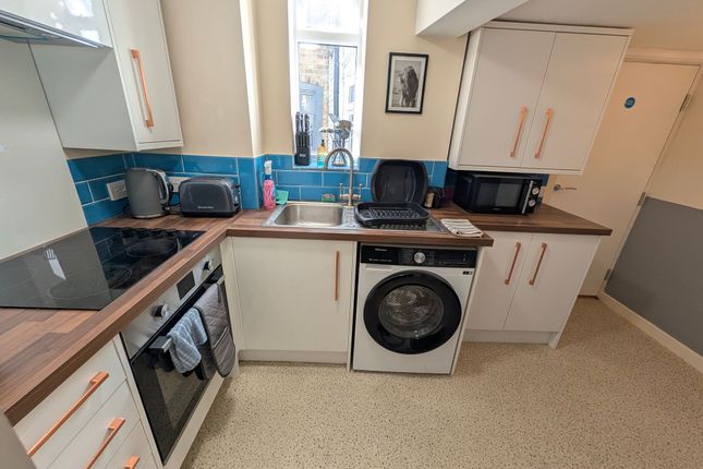 Bottom Flat, Aspley House High Street, Saxmundham photo 3