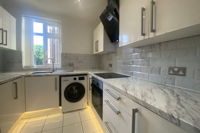 Thumbnail Flat to rent in 66 Edge Grove, Liverpool