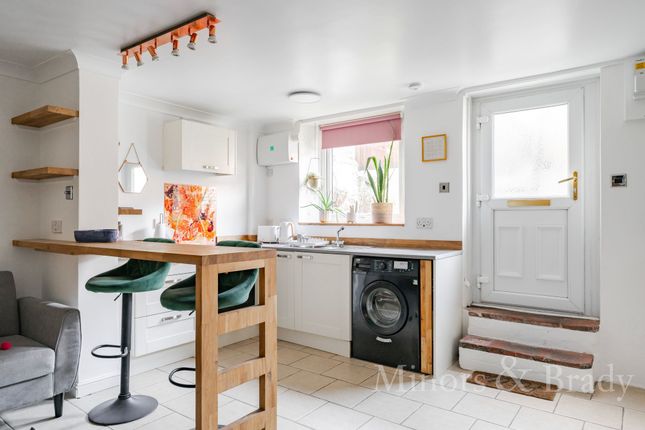 Flat 1, 6 Mount Street, Cromer photo 3