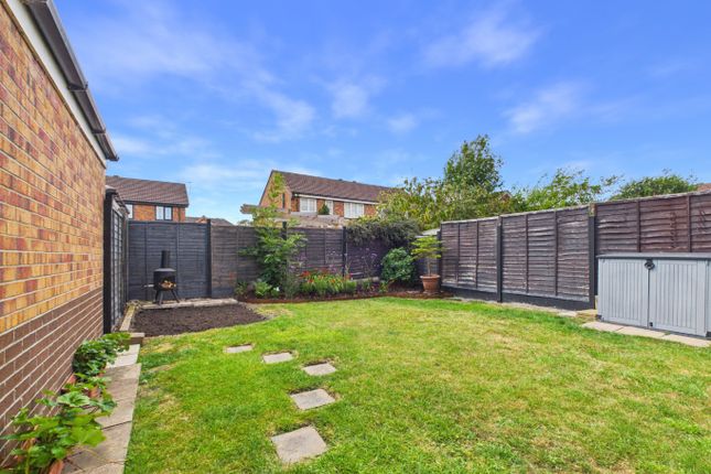 9 Basil Drive, Beverley, East Riding of Yorkshire photo 4
