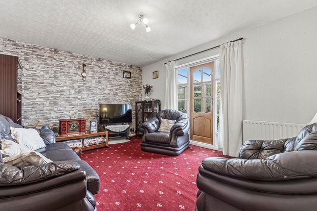 95 Jean Drive, Leicester photo 4
