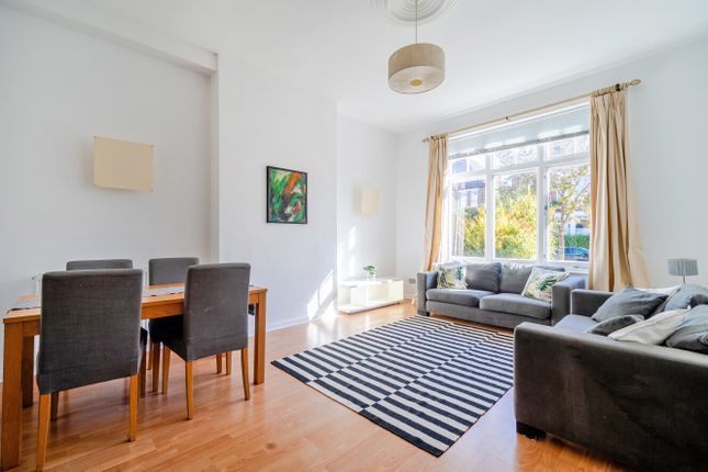 Flat 2, 20, Holmbush Road, London photo 2