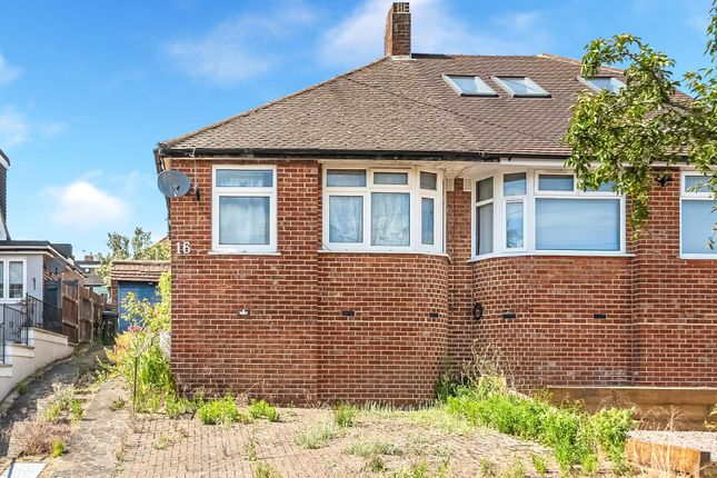 16, Hamilton Road, Barnet photo 2