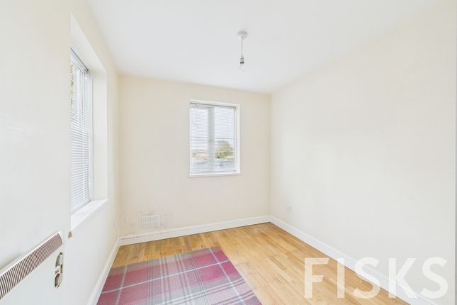 Flat Flat 35, Saxon Court, London Road, Benfleet photo 5