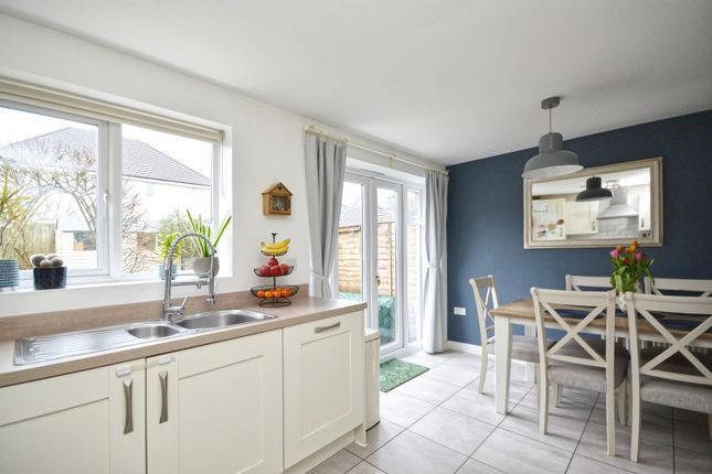 75, Augustus Avenue, Keynsham photo 3