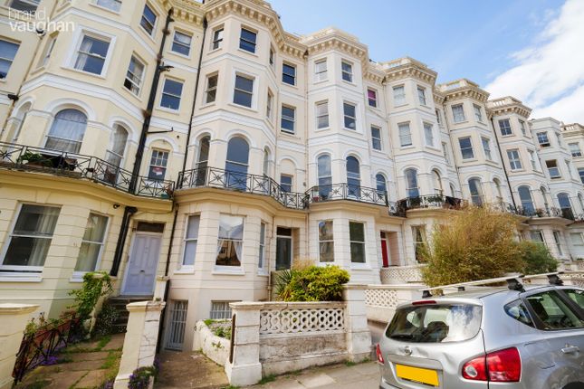 Flat to rent in Cambridge Road, Hove, East Sussex BN3