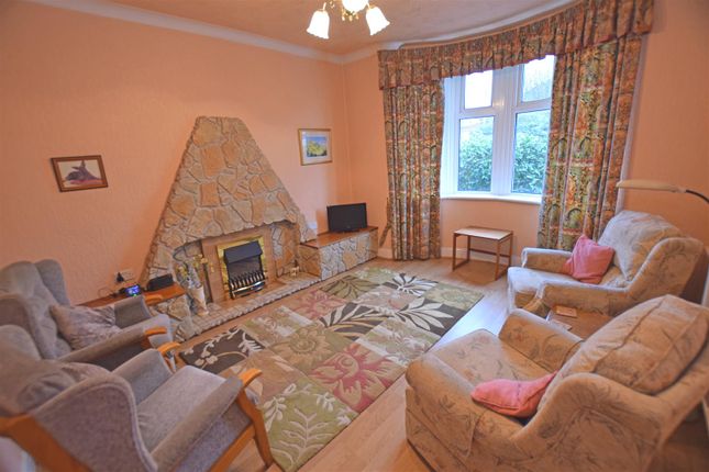 7, Pantbach Place, Cardiff photo 2