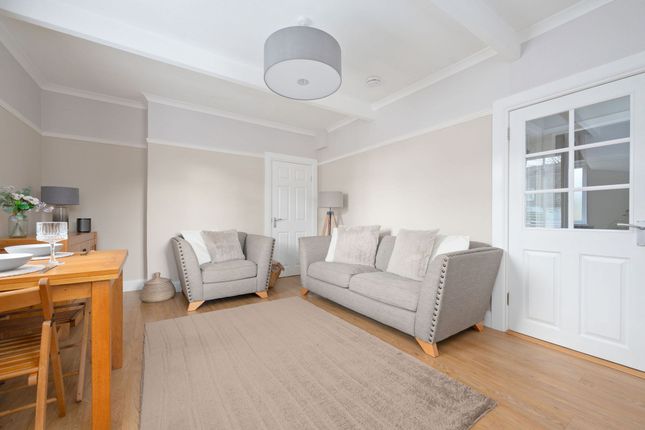 17 Craig Street, Dunfermline photo 3
