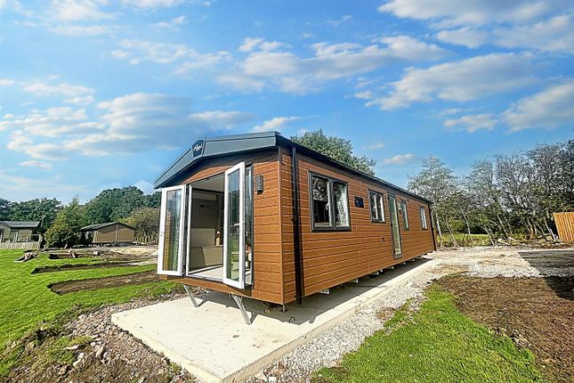 Thumbnail Mobile/park home for sale in Ladera Retreat Lodges, Back Lane, Eaton, Congleton