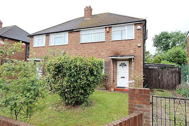 Norwood Gardens Hayes Ub4 3 Bedroom Semi Detached House
