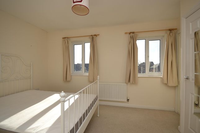 Terraced house to rent in Shakespeare Avenue, Bristol