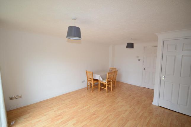 24, Dodman Green, Milton Keynes photo 2