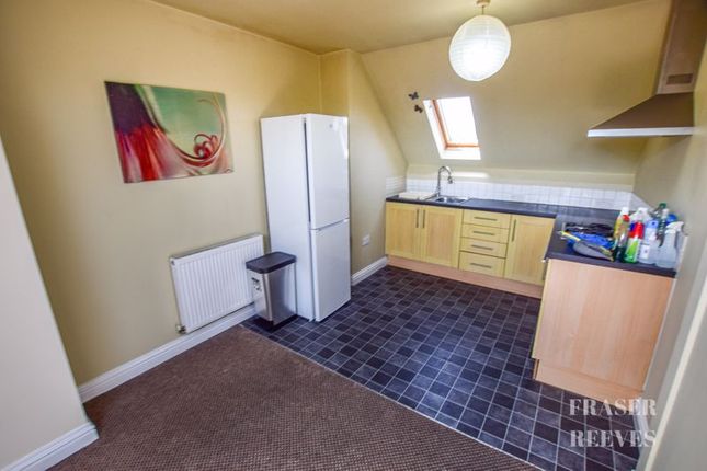 Flat to rent in Wargrave Road, Newton-Le-Willows