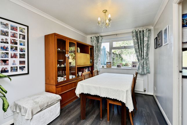 54, Windsor Rise, Sheffield photo 4