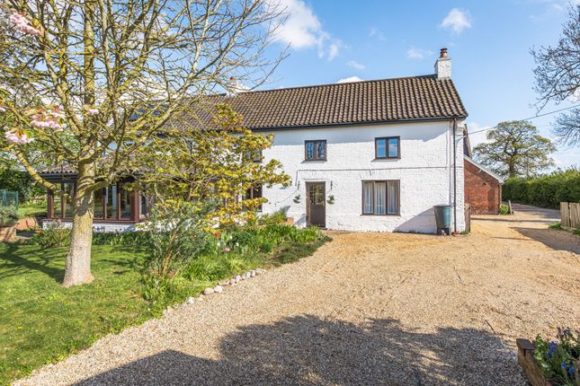 3-bed detached on Manor Farm House Church Road, Norwich, £595,000