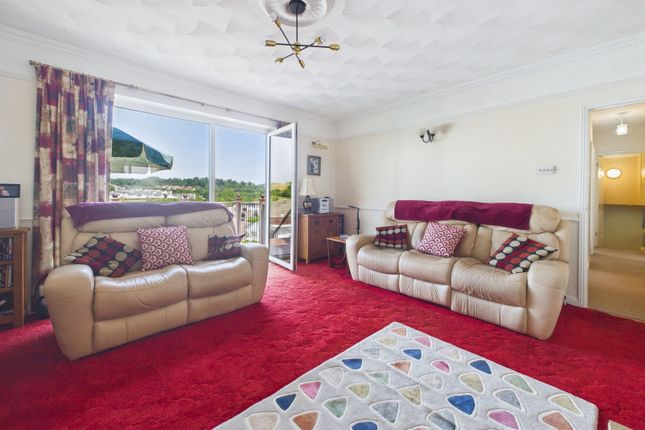 61, Higher Cadewell Lane, Torquay photo 3