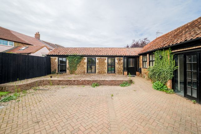 Hastings Barn, Back Road, King's Lynn photo 3