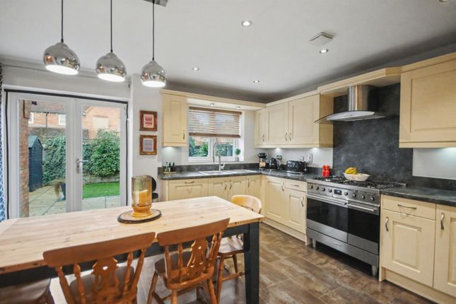 3, Orton Close, Kettering photo 3