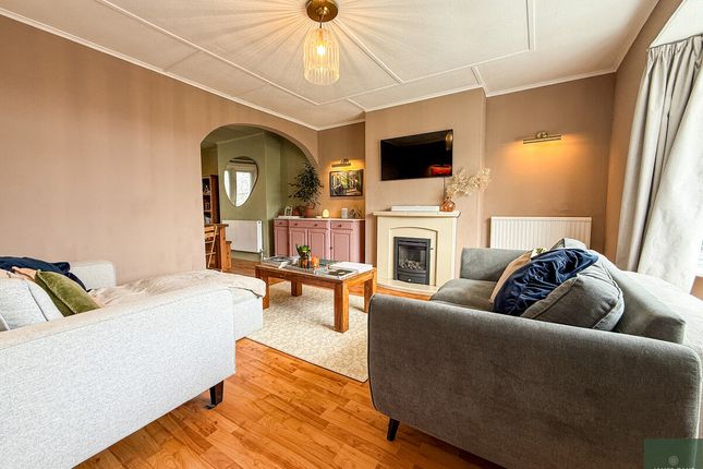 19, Redannick Crescent, Truro photo 4