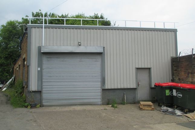 Light industrial to let in Wharncliffe Road, Shipley