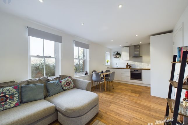 Flat for sale in Stamford House, Oxford Road, Aylesbury, Buckinghamshire