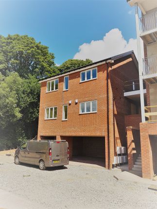 No 5, Woodnorton Drive, Moseley Birmingham photo 2