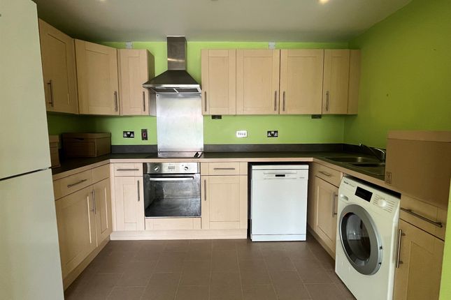 Flat for sale in Patteson Road, Ipswich