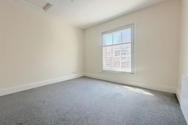 4 Cherrys Court, Salisbury Street, Blandford Forum photo 4