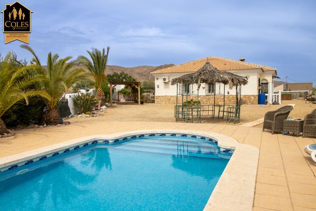 Villa for sale in Los Higuerales, Arboleas, Almería, Andalusia, Spain