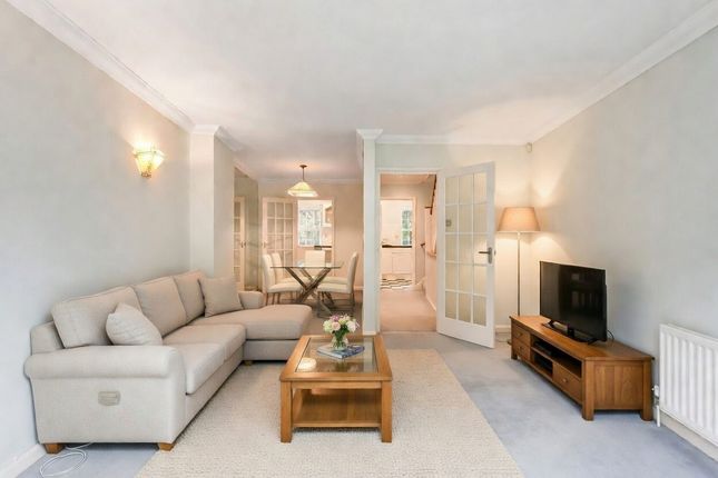 8 The Cedars, 22, Branksome Wood Road, Bournemouth photo 3