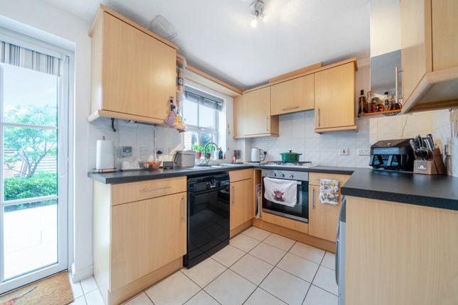 10, Endeavour Court, Sleaford photo 3
