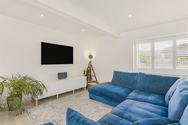 Sparrow, 3 Meadow Walk, Heathfield photo 4
