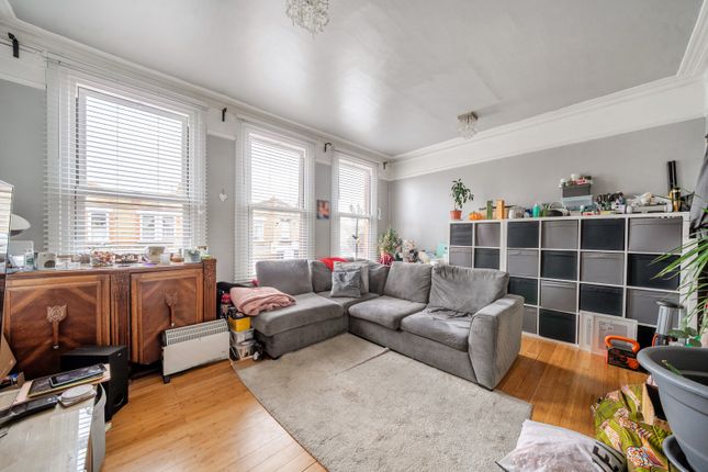 28A,, Muirkirk Road, London photo 3