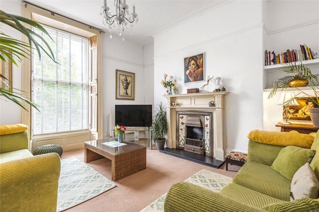 Apartment 4, 9, Gascoyne Place, Devon photo 2