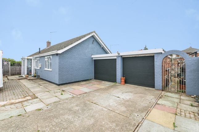 2-bed house on 15, The Gardens, Lowestoft, £230,000
