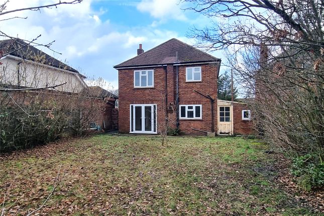 81, Hamesmoor Road, Camberley photo 2